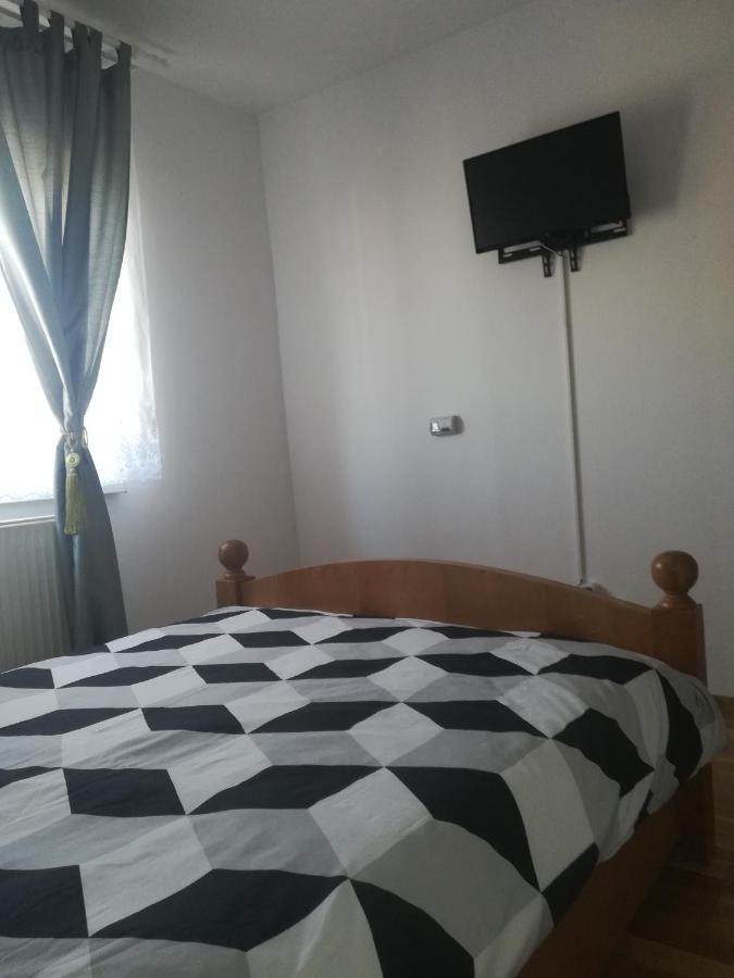 Апартаменти Apartament Erik Сібіу Екстер'єр фото